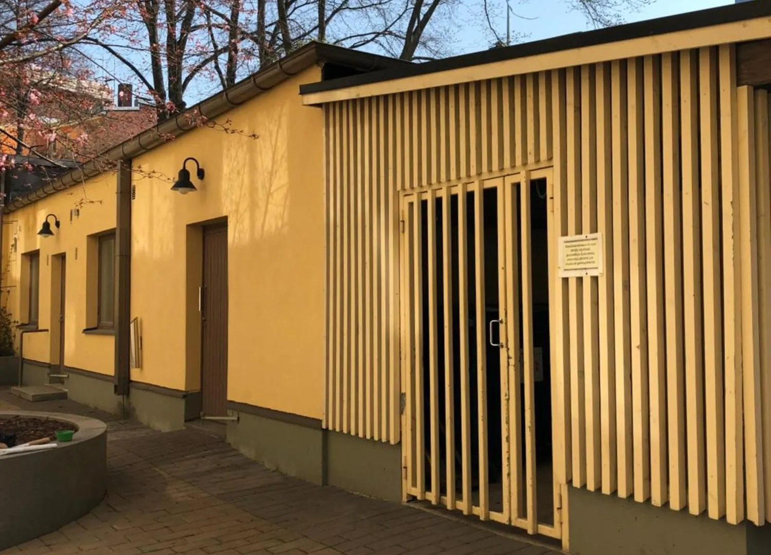 Modern City Studio With Own Patio Helsinki Finland