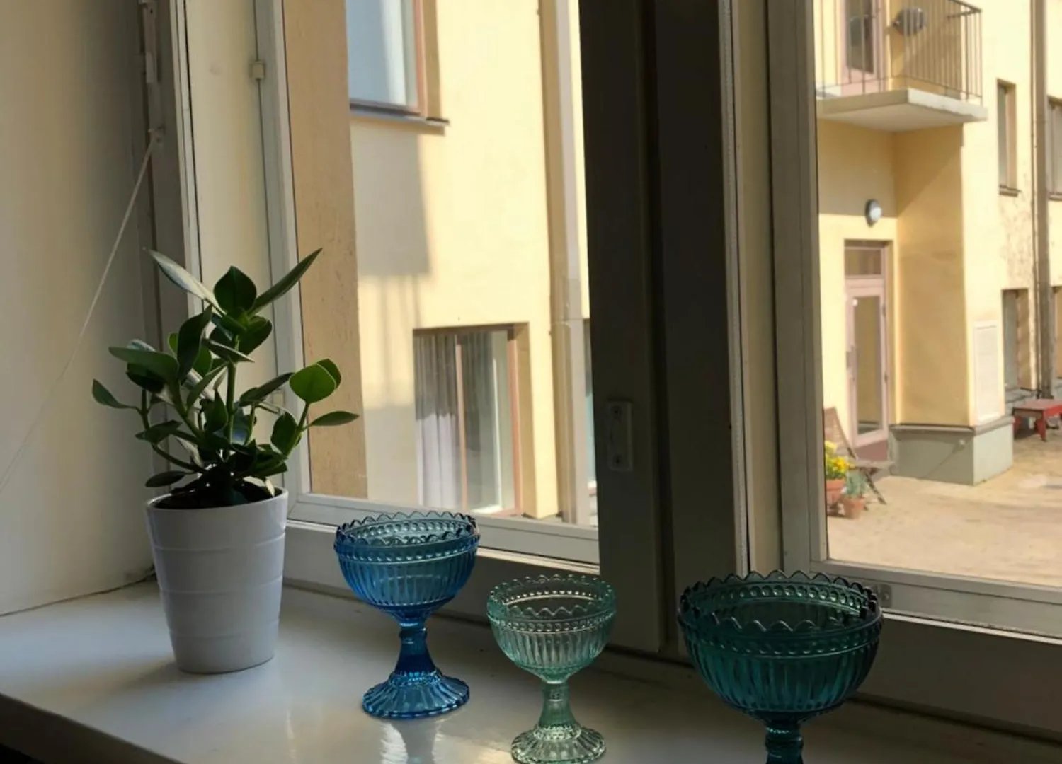 Modern City Studio With Own Patio Helsinki Apartment